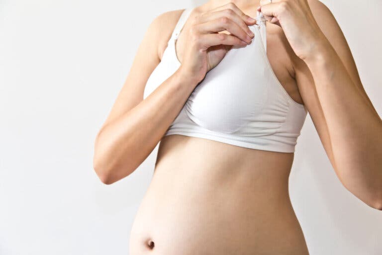 ¿Es recomendable usar un sostén de maternidad?