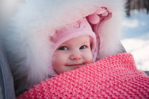 Consejos para cuidar la piel de tu bebé en días de invierno
