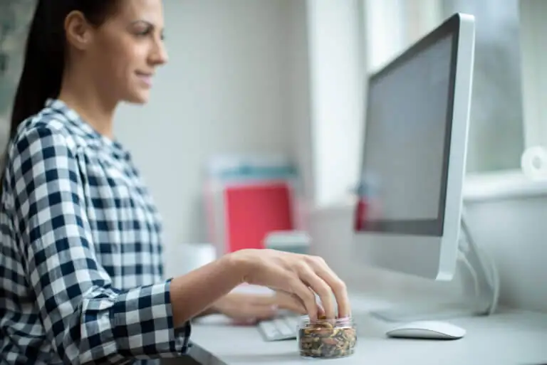 ¿Cómo evitar el picoteo mientras teletrabajas?