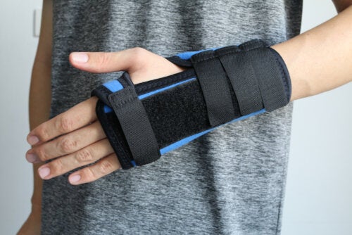 ¿Por qué puede ocurrir el dolor de muñeca?