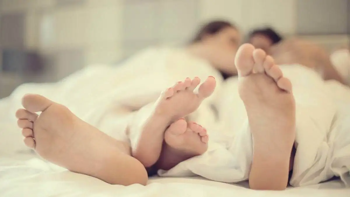 Beneficios de dormir con tu pareja.