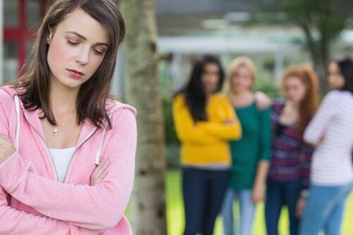Presión social: causas y consejos para enfrentarla