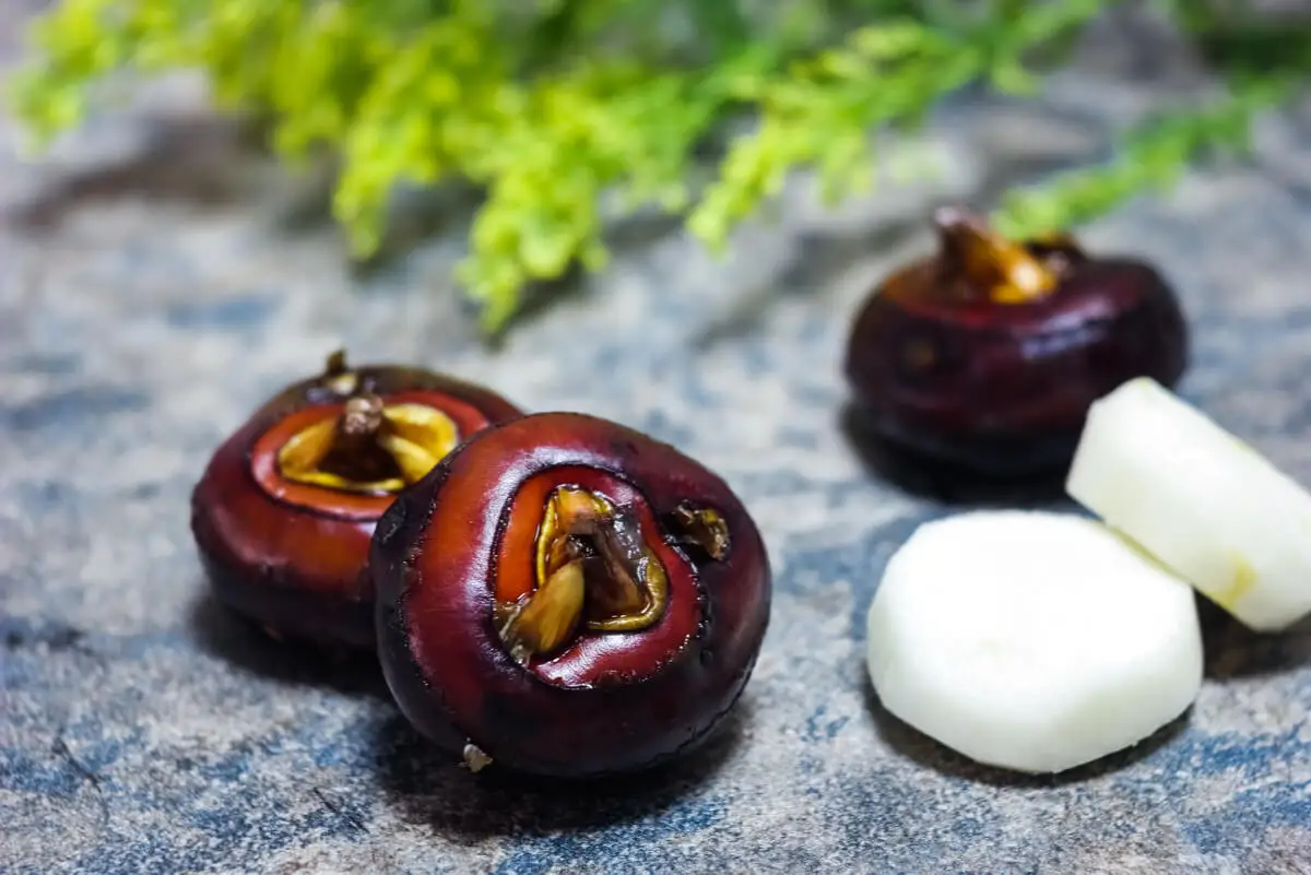 Castanhas de água aberta.