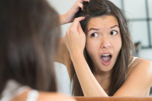 4 razones por las que podrían salirte canas estando joven