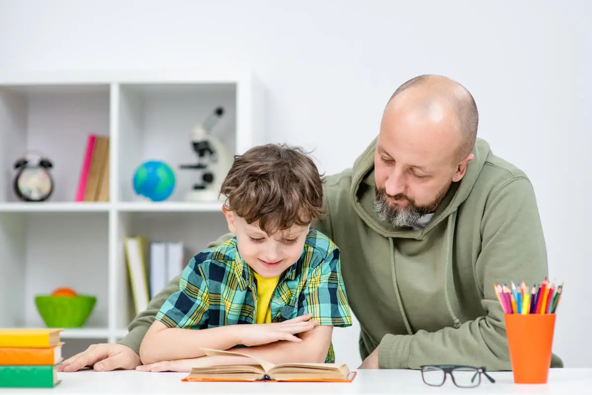 Hábitos que un padre inculca a su hijo.