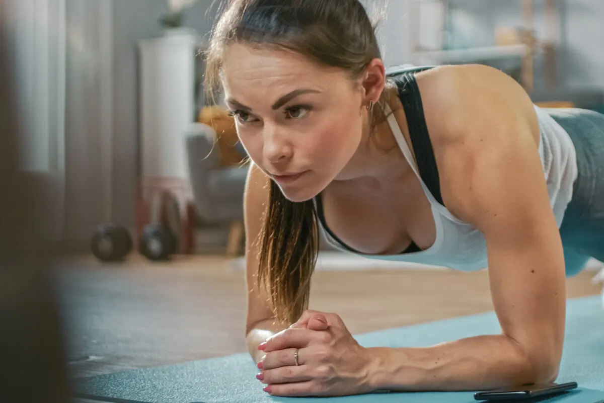 No se necesita equipamiento para el bodyweight training.