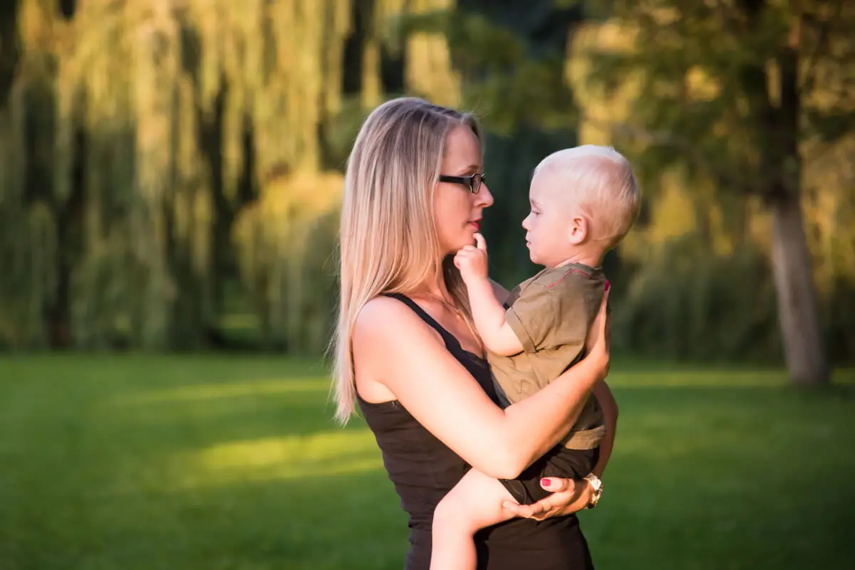 Relación de madre e hijo.