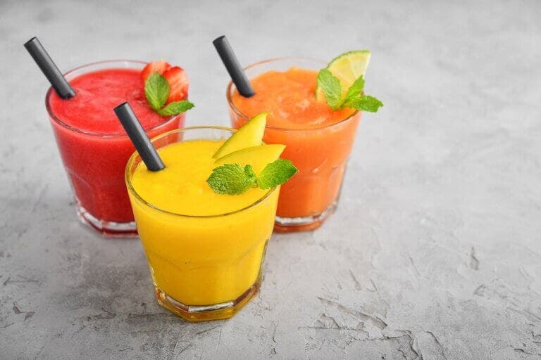 4 recetas de batidos tropicales para calmar el hambre