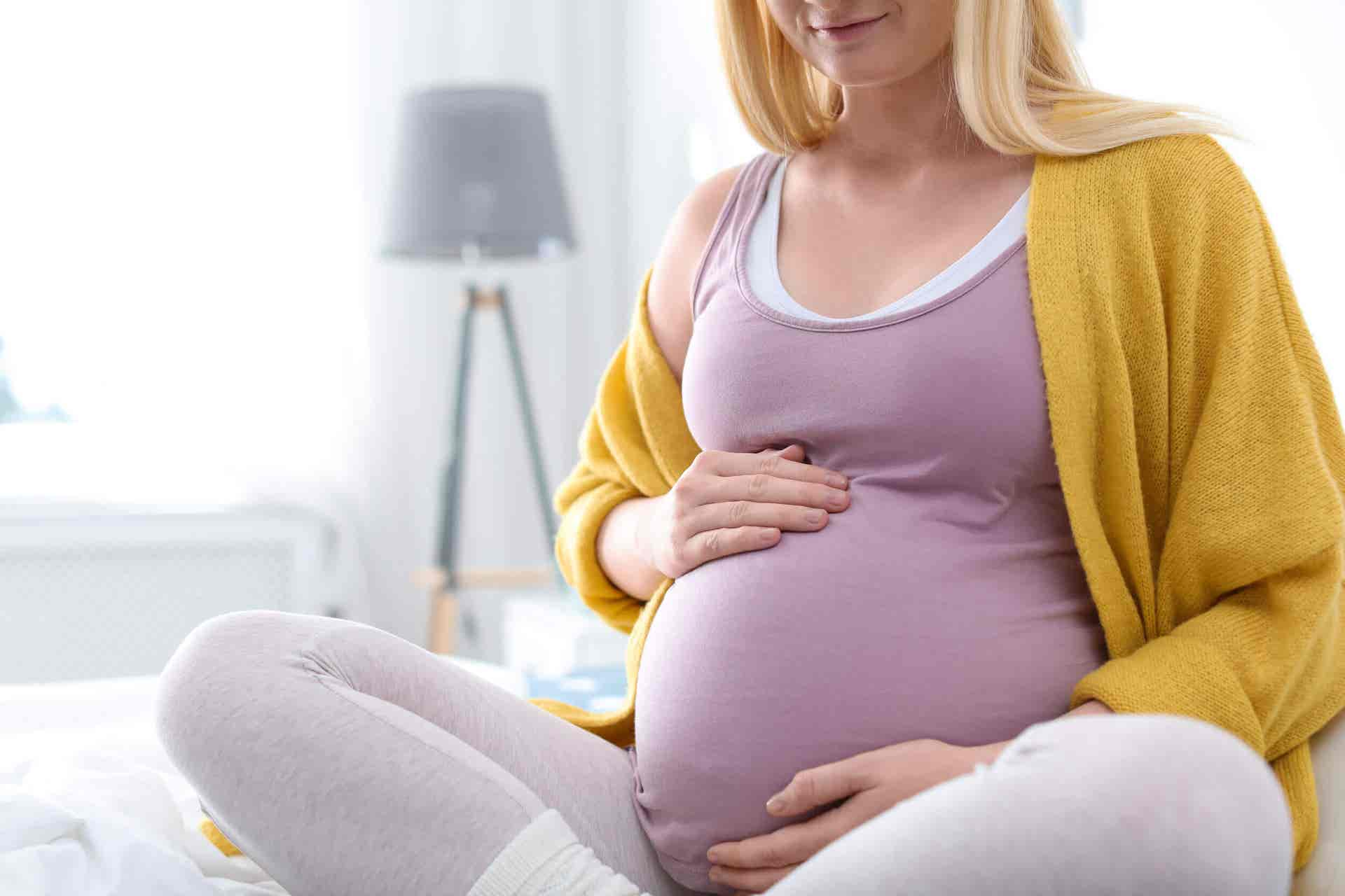 Serrapeptasa contraindicada en embarazo.