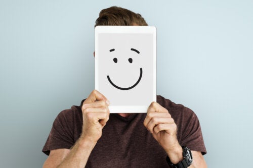 ¿Qué es la positividad tóxica y cómo evitarla?