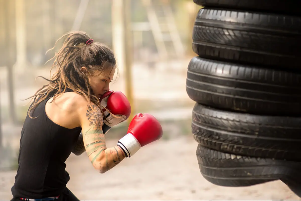 Saco de boxeo casero.