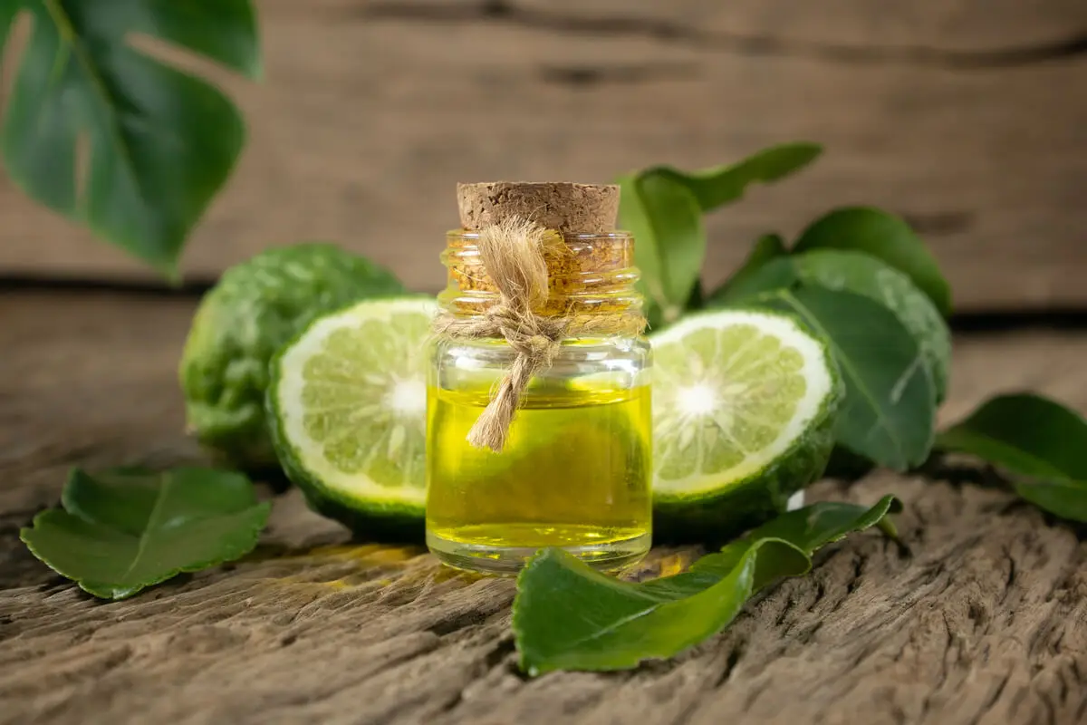 Aceite esencial de bergamota.