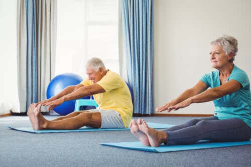 14 beneficios de pilates para adultos mayores