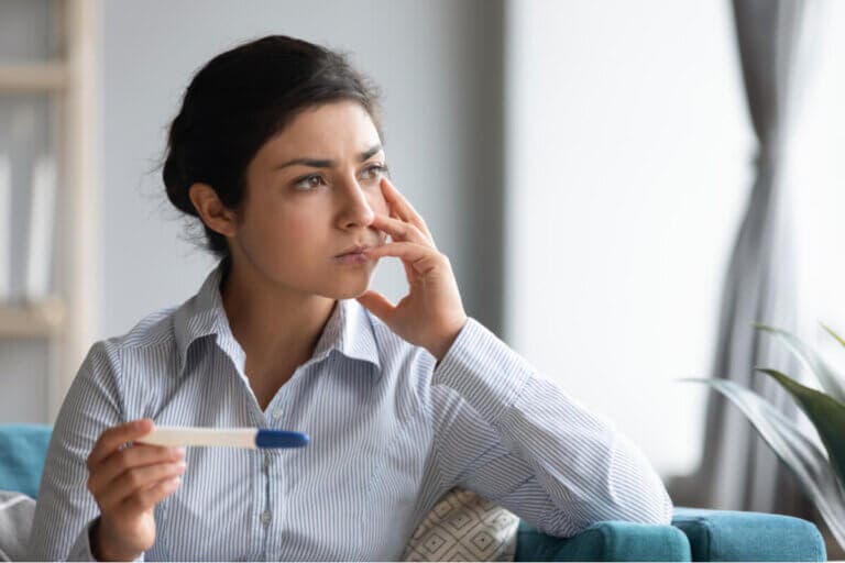 ¿Qué es la línea de evaporación en la prueba de embarazo?