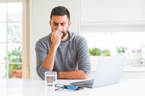 Dermatofagia: síntomas, causas y tratamiento