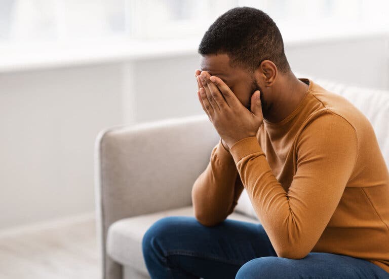 Algunos beneficios de ser una persona negativa