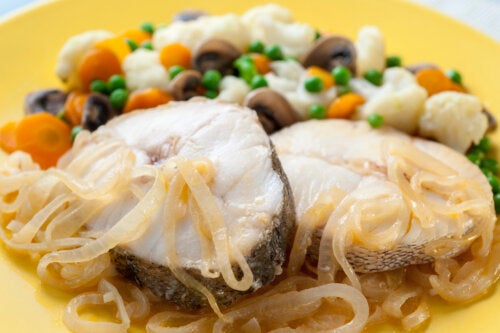 Merluza rellena de gambas y setas