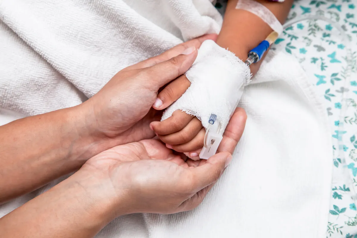 Ewing-Sarkom - Kind mit einer Infusion