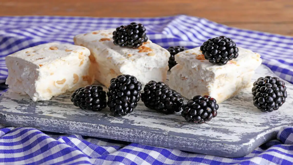 Las moras son de las frutas con menos carbohidratos.