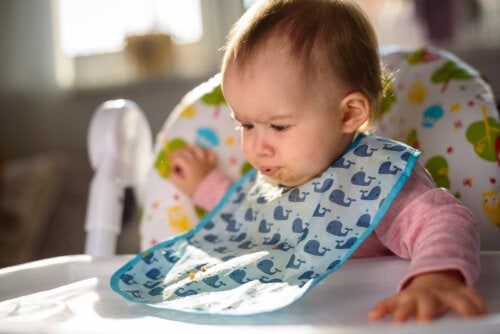 4 primeros alimentos sólidos recomendados para un bebé