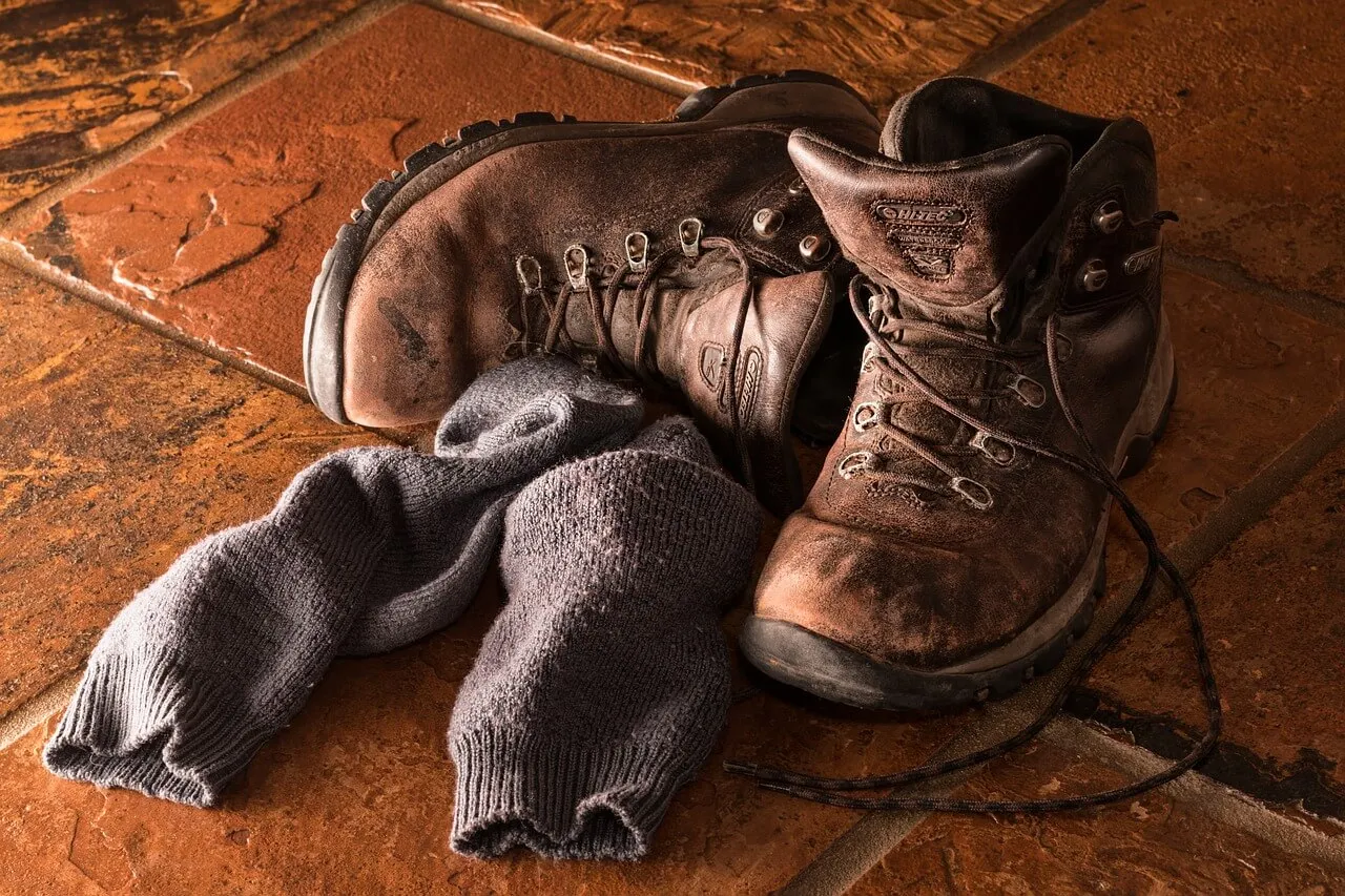 Viejos calcetines y botas.