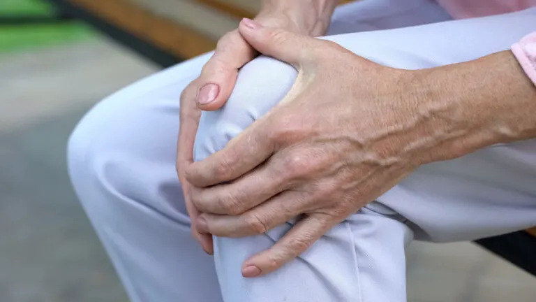 ¿Qué es el clonus y qué lo causa?