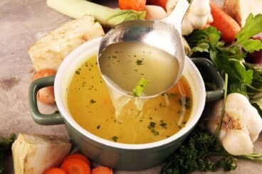 Dieta de líquidos claros: ¿qué es y cuándo se recomienda?