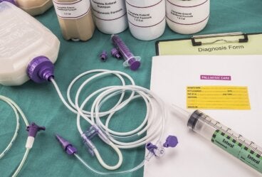 Nutrición e hidratación artificial: beneficios y riesgos