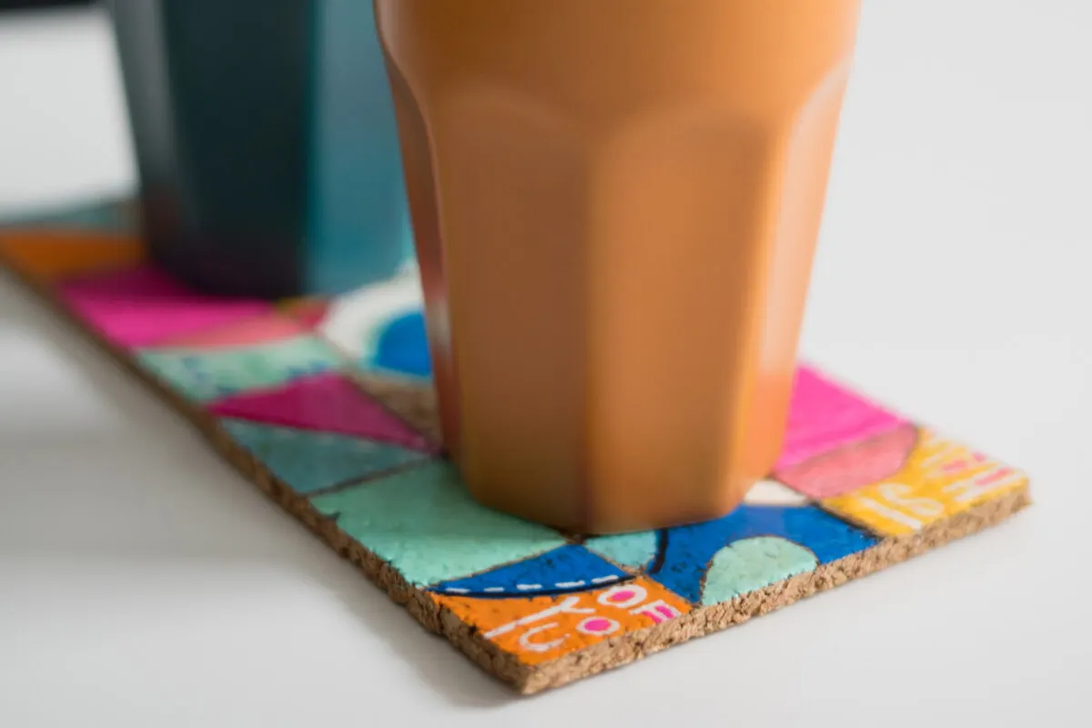 Posavasos artesanal.