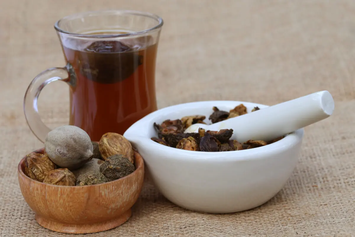Té de triphala.