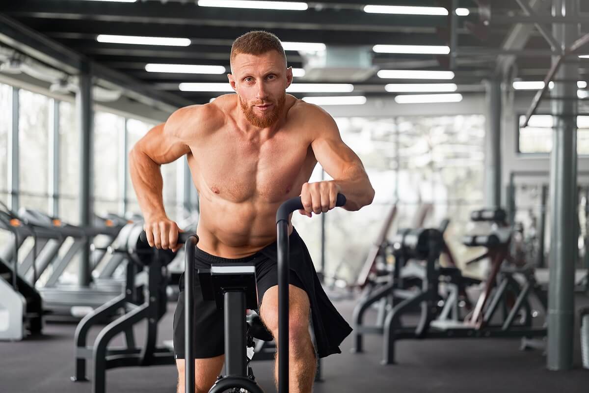 ¿Cómo funciona la bicicleta Crossfit o air bike?