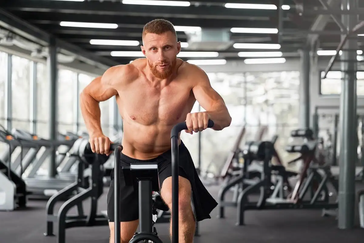 ¿Cómo funciona la bicicleta Crossfit o air bike?