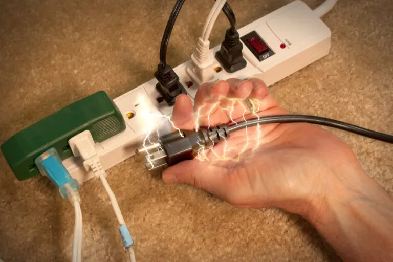 10 consejos para evitar accidentes eléctricos en el hogar