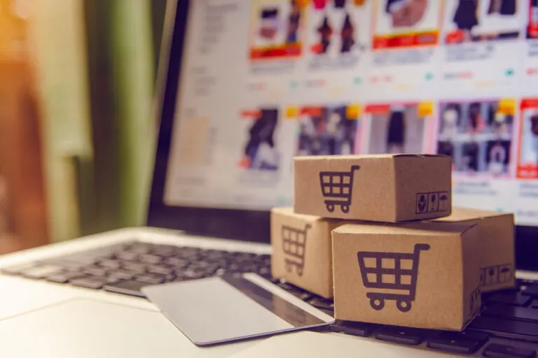 Compras en tienda física y en tienda online: ventajas y desventajas