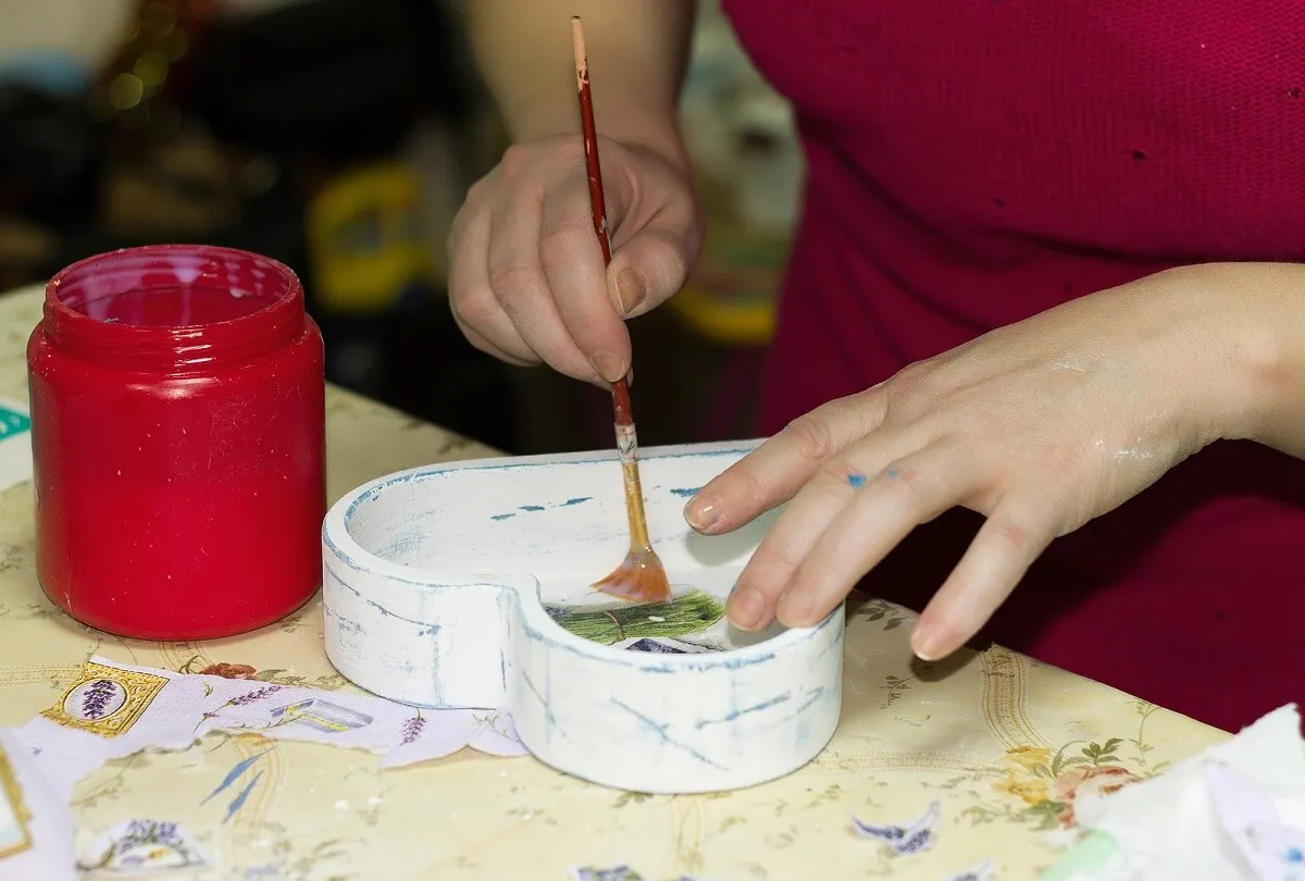 Decoupage con papel de arroz.