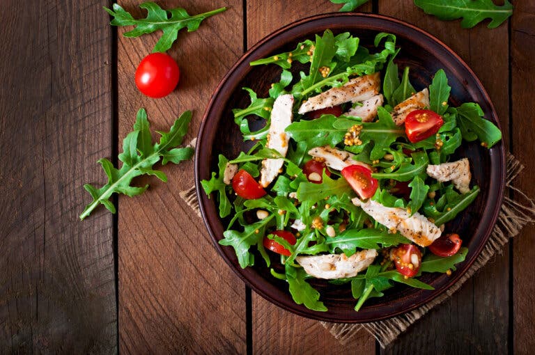 Receta de ensalada de rúcula y pollo