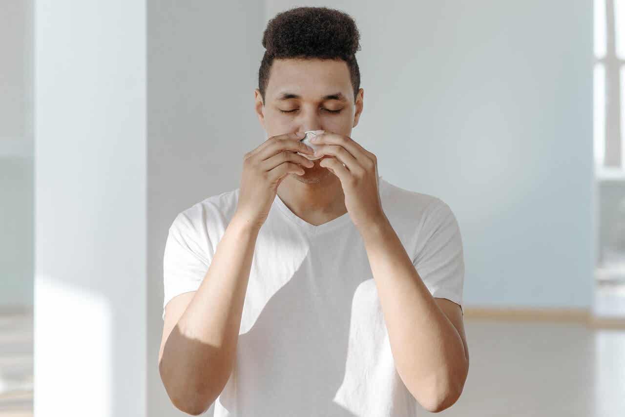 ¿Cómo provocar un estornudo de forma voluntaria?