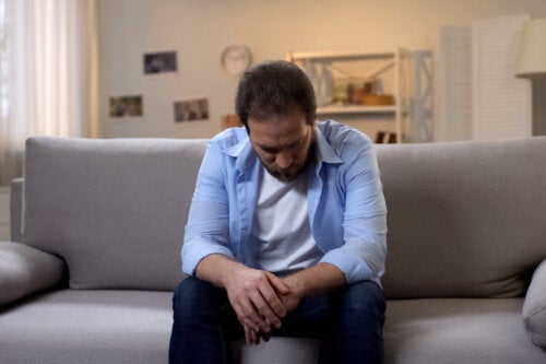 ¿Cuáles son los signos de una crisis de la mediana edad?
