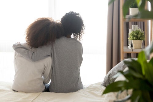 Cómo hablar con tu hija sobre su primera menstruación
