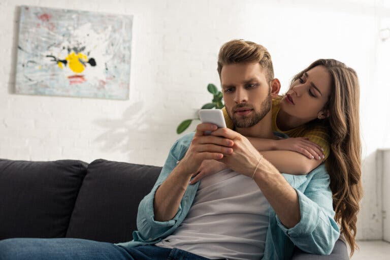 ¿Qué es el complejo de Cenicienta y qué lo causa?