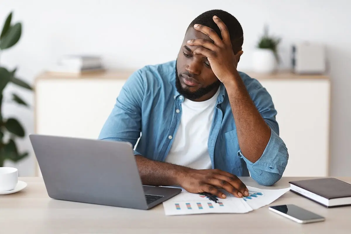 El herpes por estrés es causado por efectos hormonales