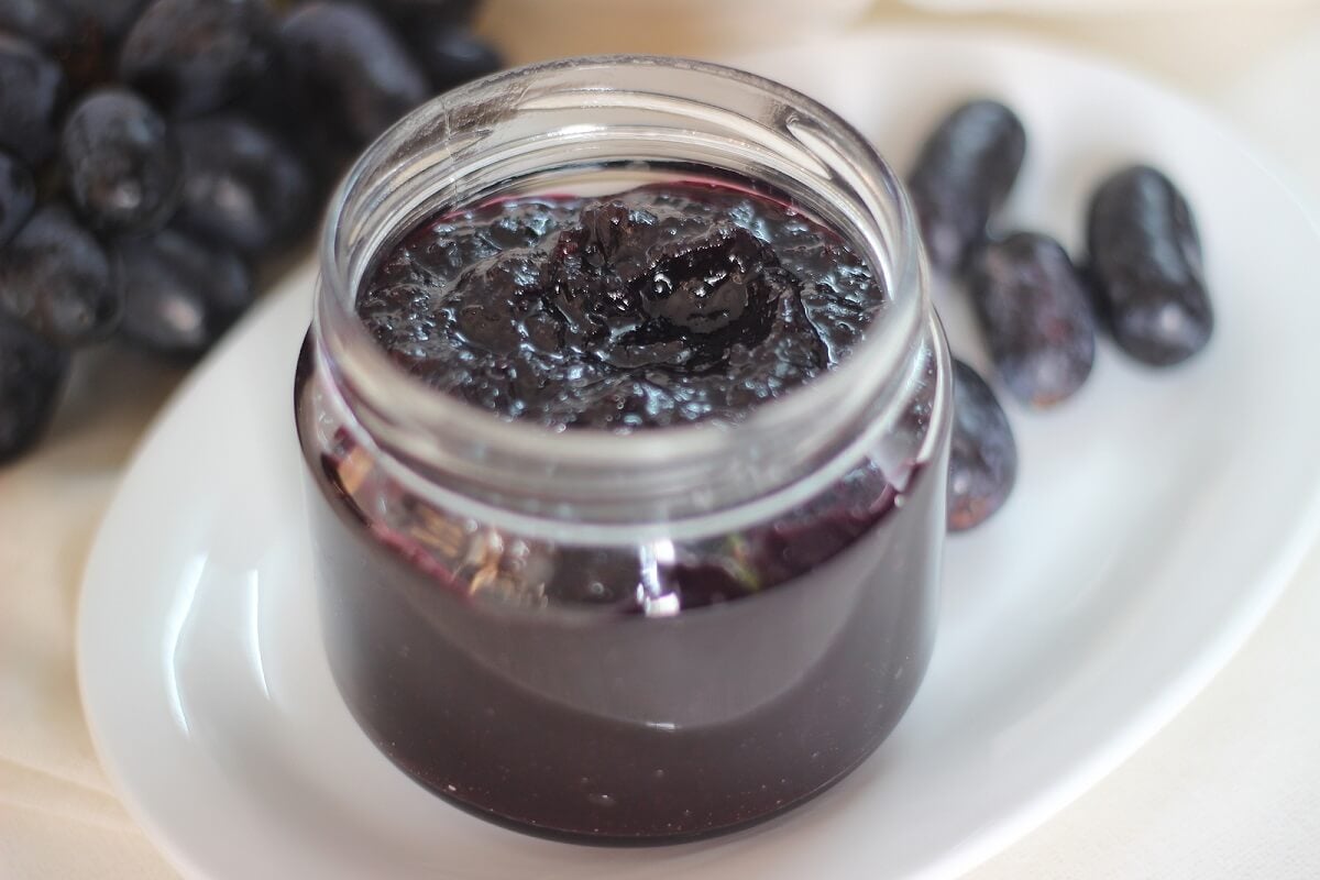 ¿Cómo hacer mermelada de uva casera?