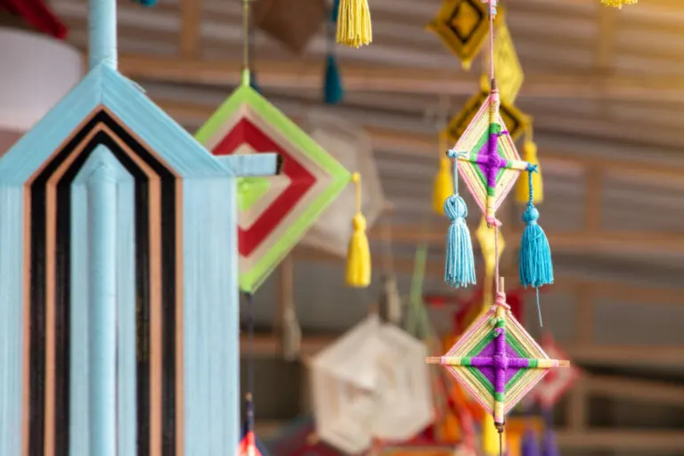 5 ideas para hacer móviles de techo