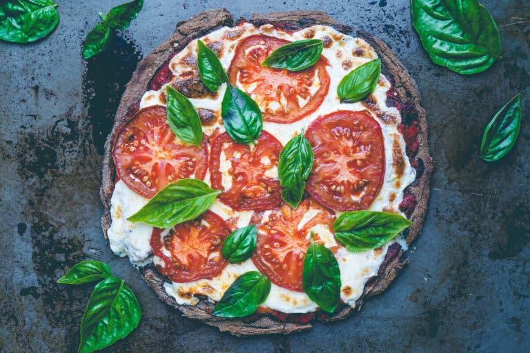 Pizza casera de quinoa: fácil y deliciosa