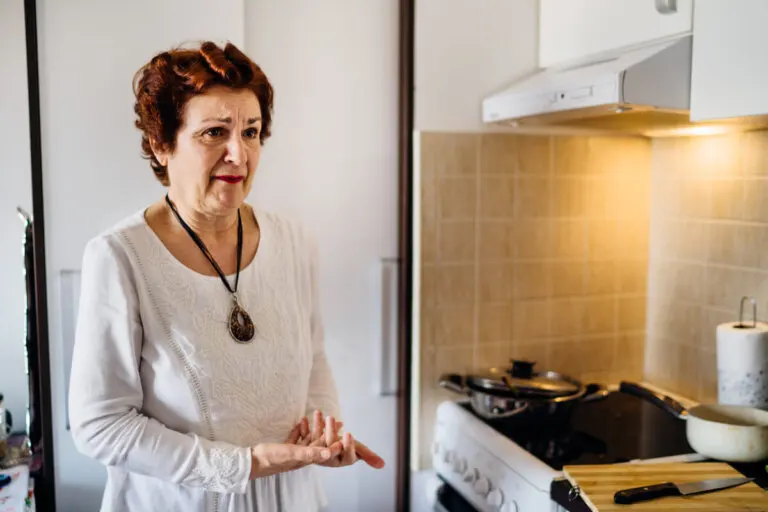 Síndrome del ocaso en el adulto mayor: ¿cómo se puede tratar?