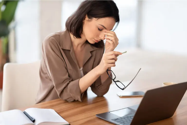 17 consejos para evitar problemas de vista mientras teletrabajas