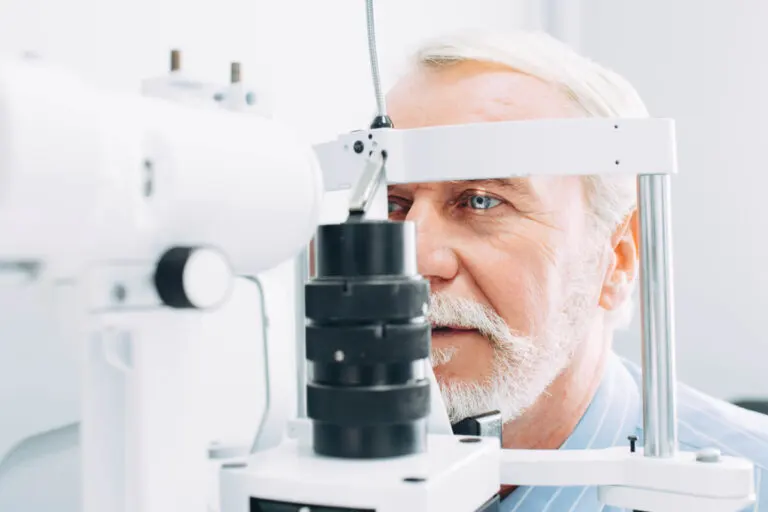 Retinopatía hipertensiva: causas, signos y tratamientos