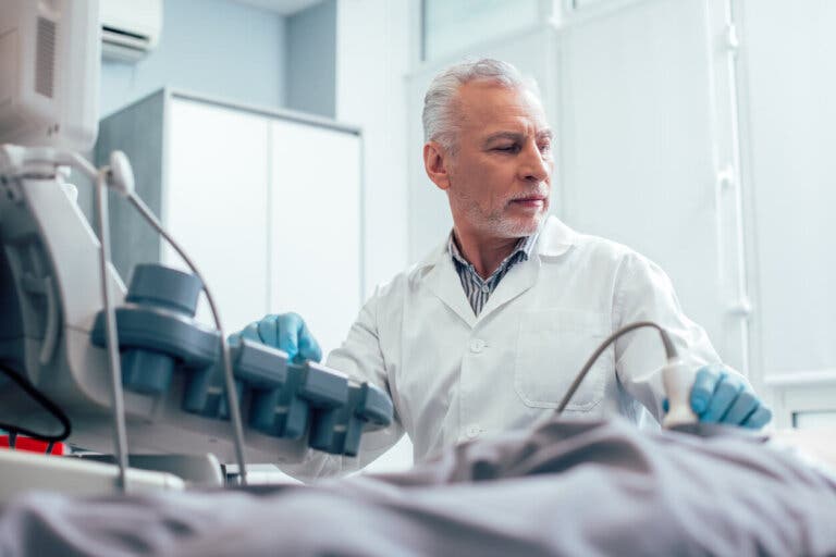 ¿Qué es una ecografía testicular y cuándo es necesaria?