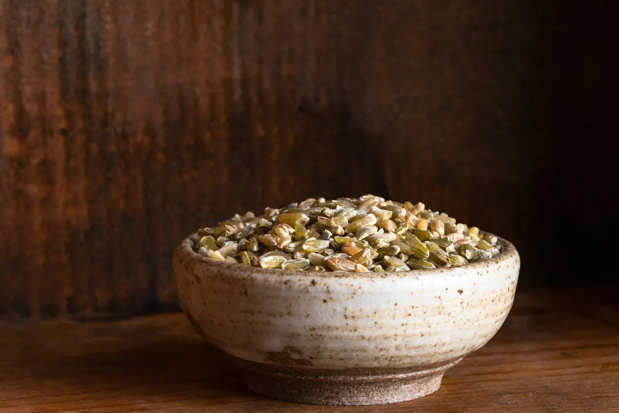 Tigela de freekeh