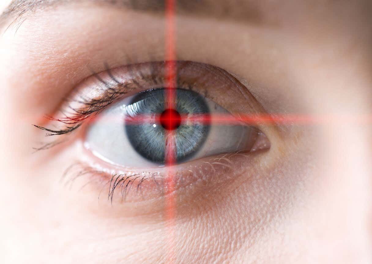 Laser per chirurgia refrattiva dell'occhio.